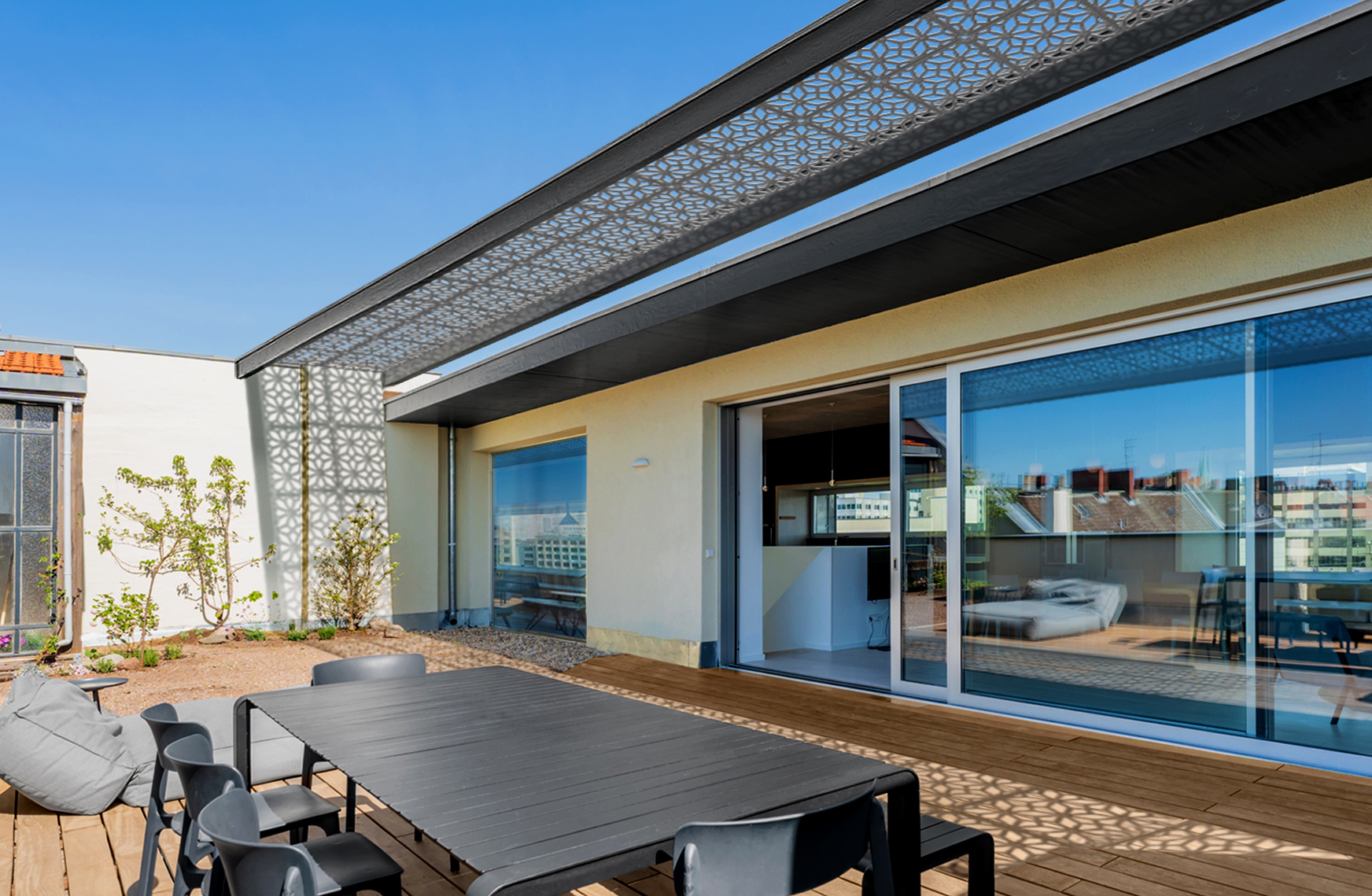 Brise soleil design en aluminium recyclé pour terrasse